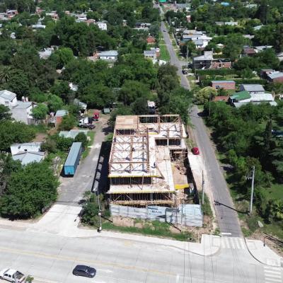 06